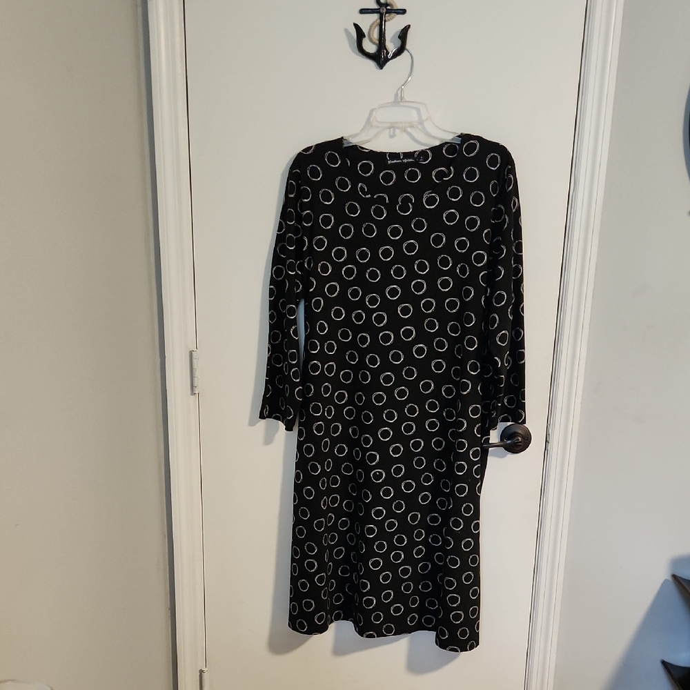 Gudrun Sjoden Black and White Long Sleeve Crew Neck Sheath Dress
